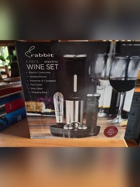 Rabbit 8-Piece Electric Wine Set — Black/Stainless